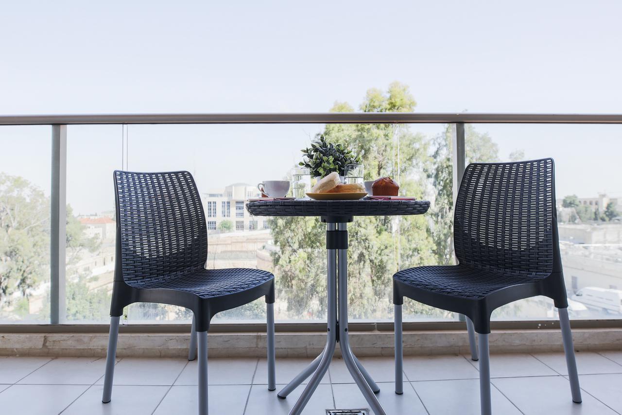 Haneviim Court Residence Jerusalem Exteriör bild